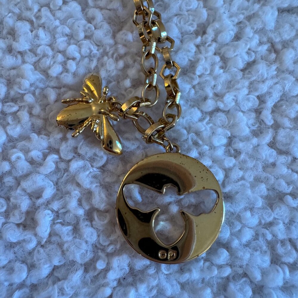 Lisabel Bee White Gold Plating Pendant Swarovski Necklace - Picture 5 of 8